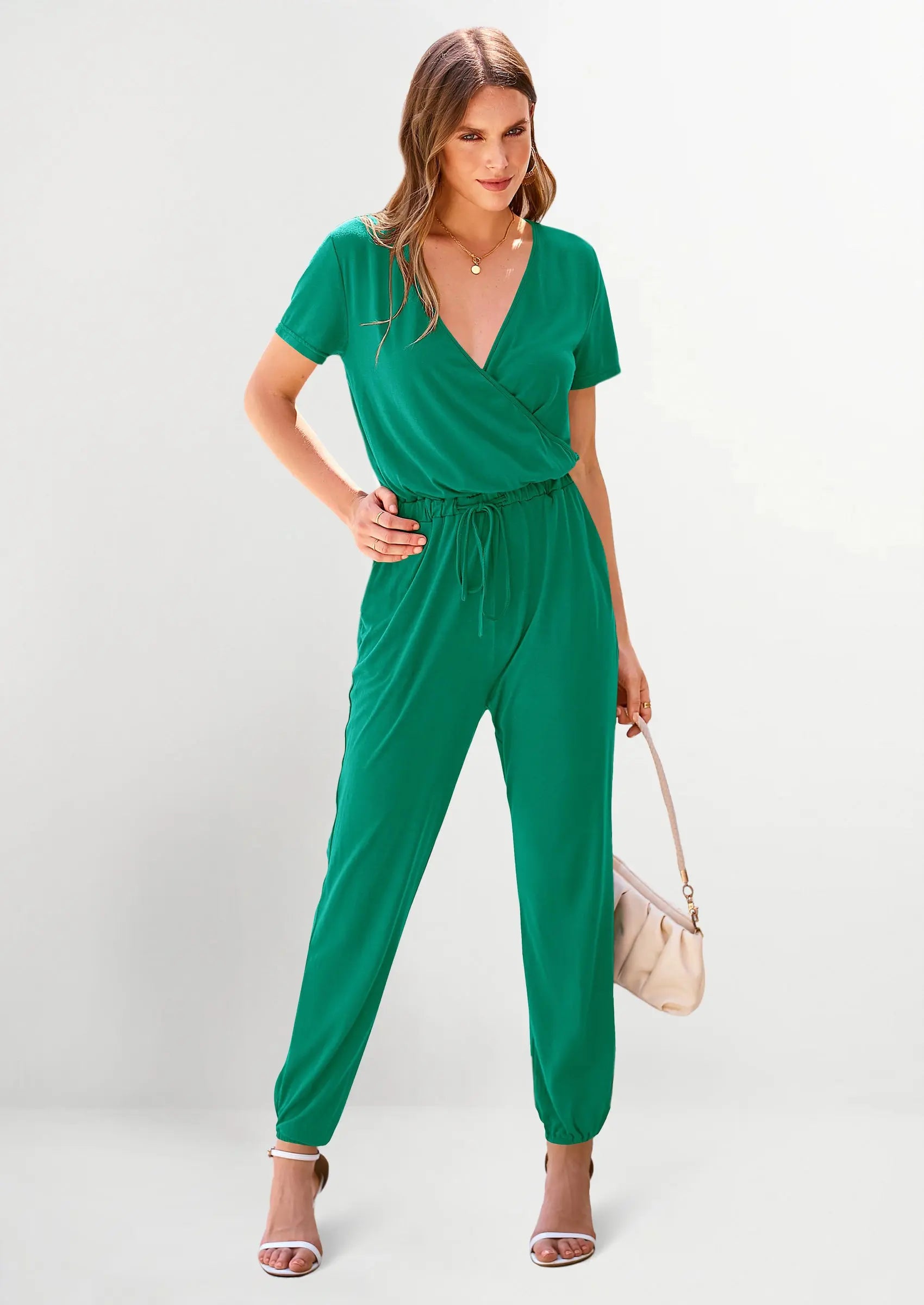 Mono elegante para mujer