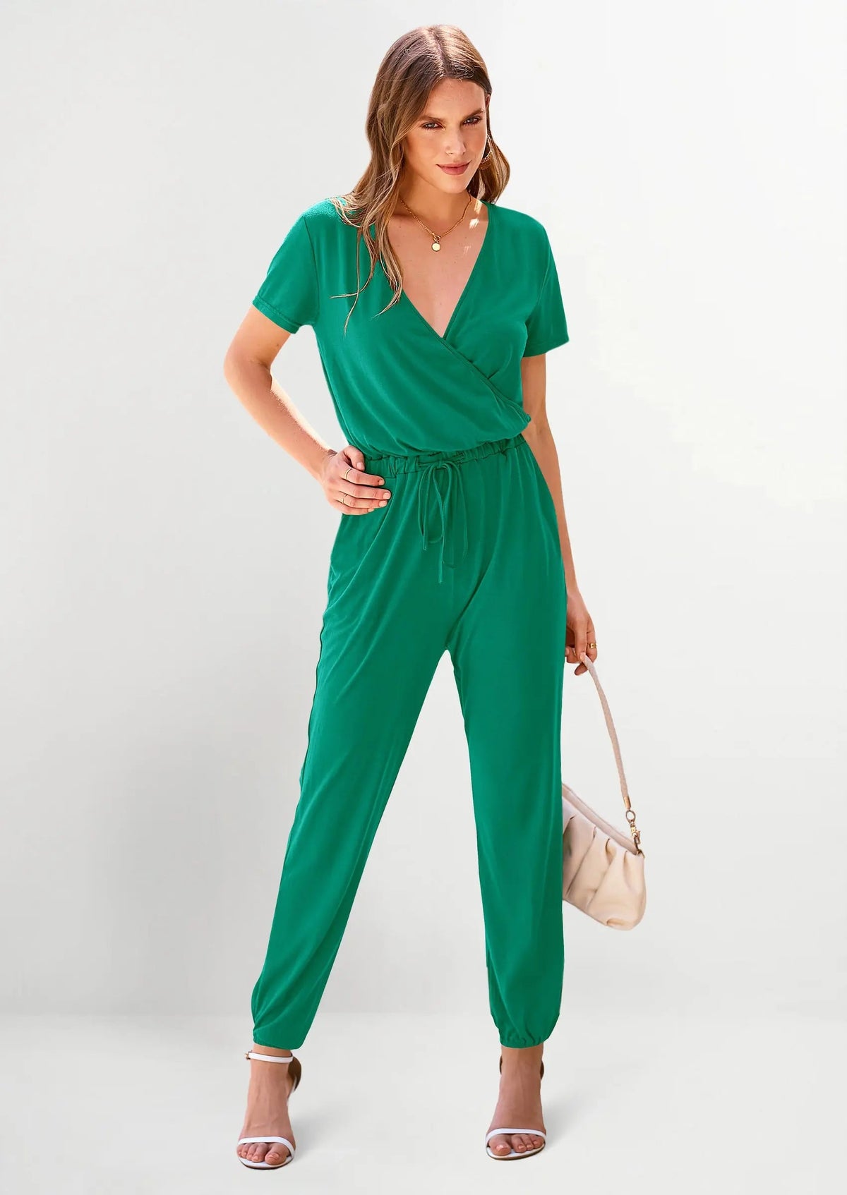 Mono elegante para mujer
