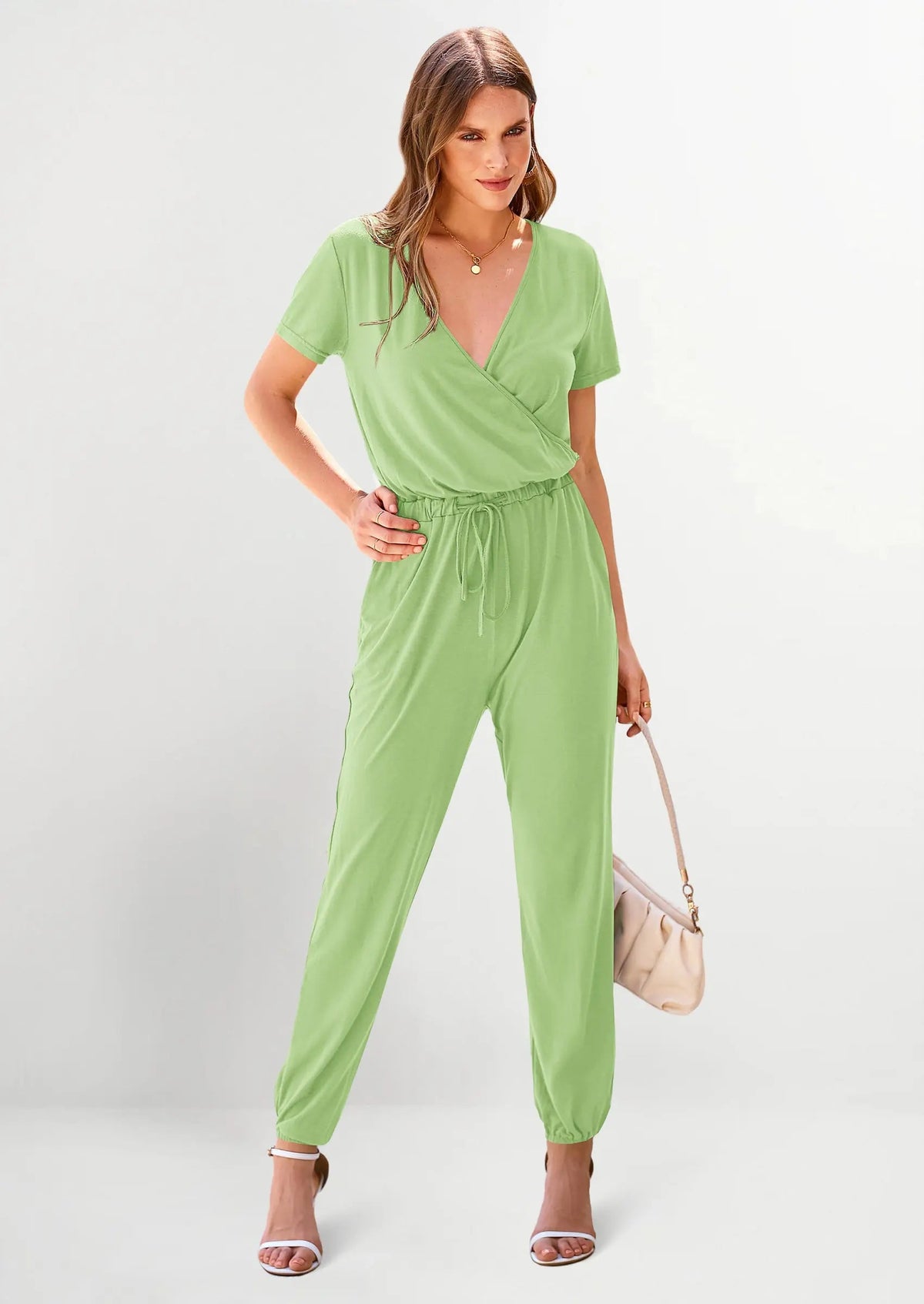 Mono elegante para mujer