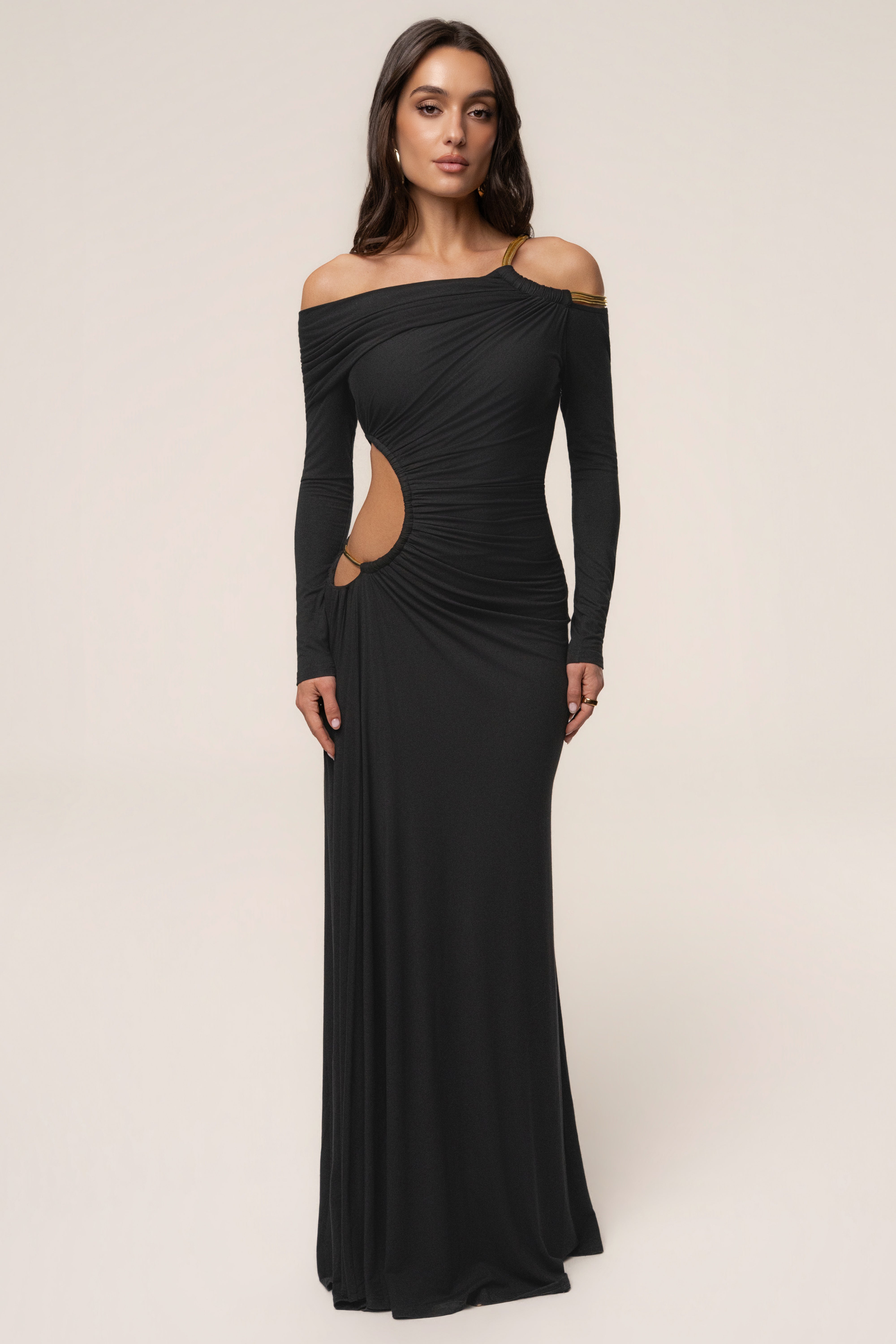 Vestido negro y dorado