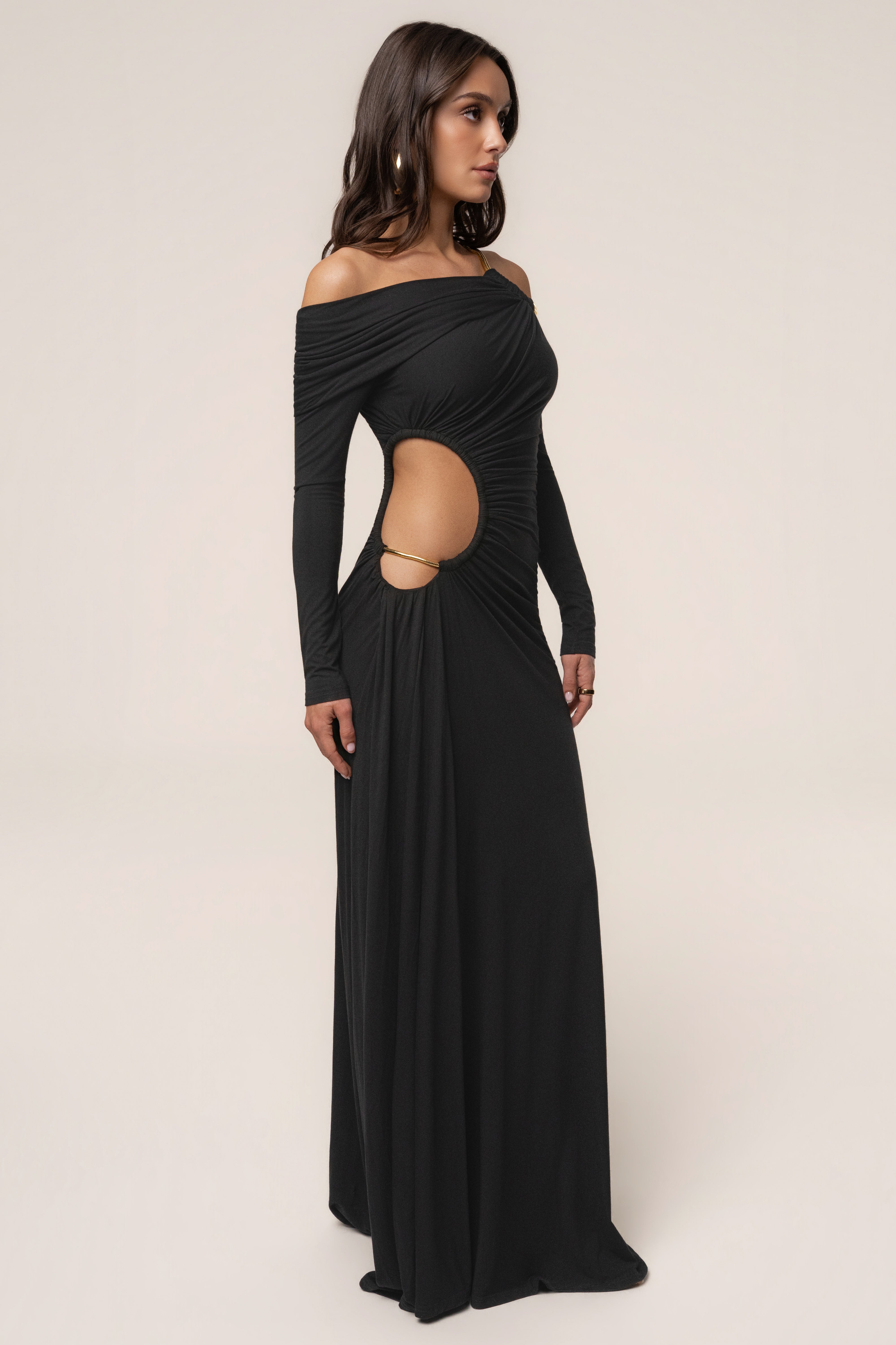 Vestido negro y dorado