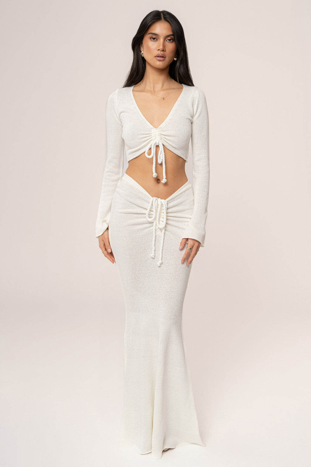 Conjunto de falda de dos piezas marfil