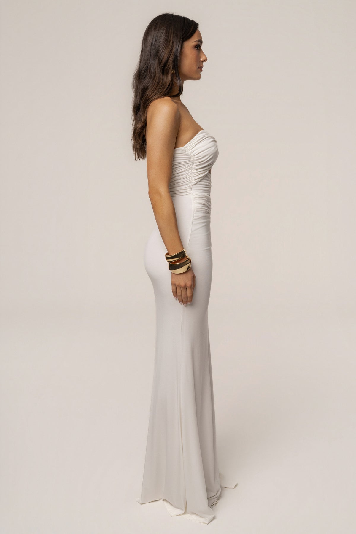 Vestido largo marfil con recortes Atenea