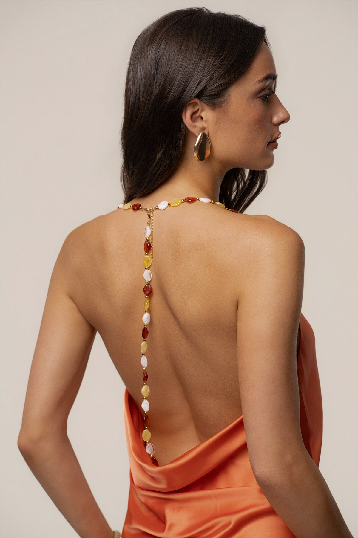 Elegante vestido maxi naranja Bethani