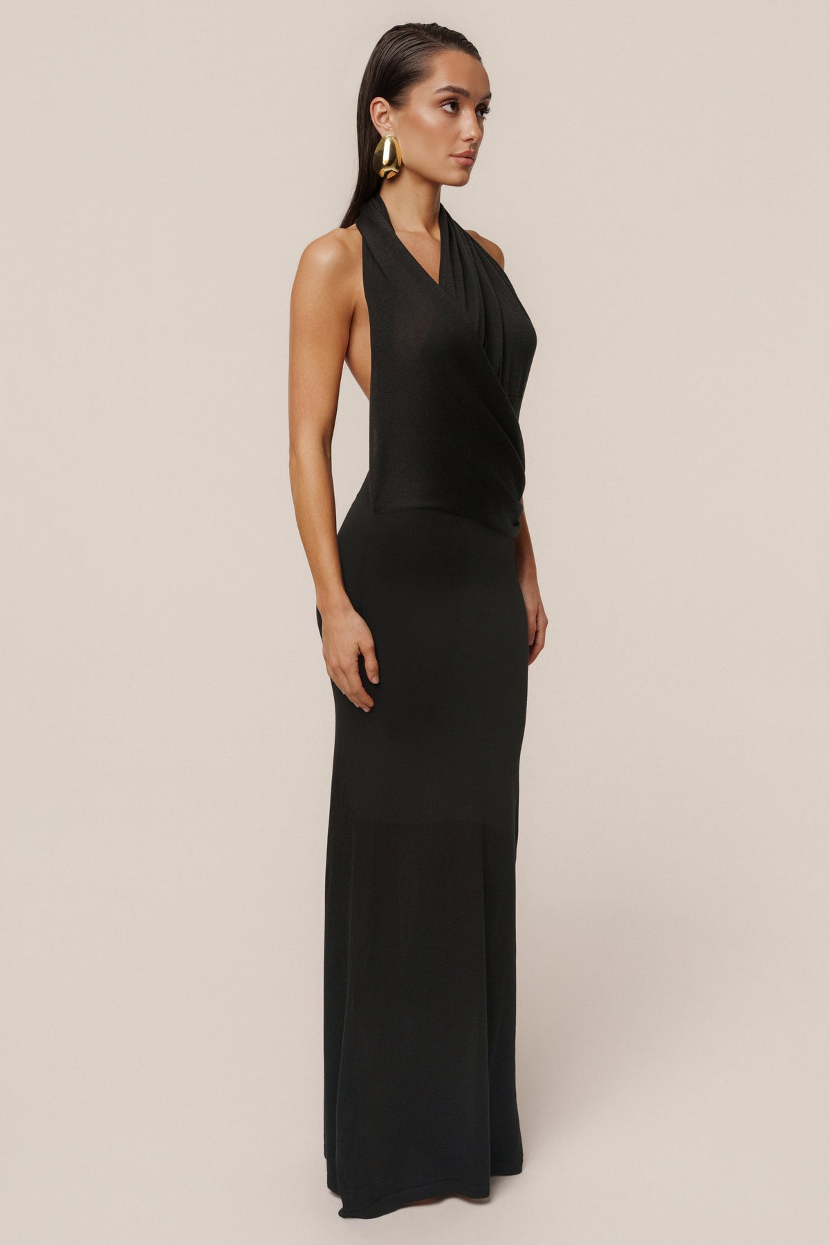 Vestido largo negro drapeado Miranda