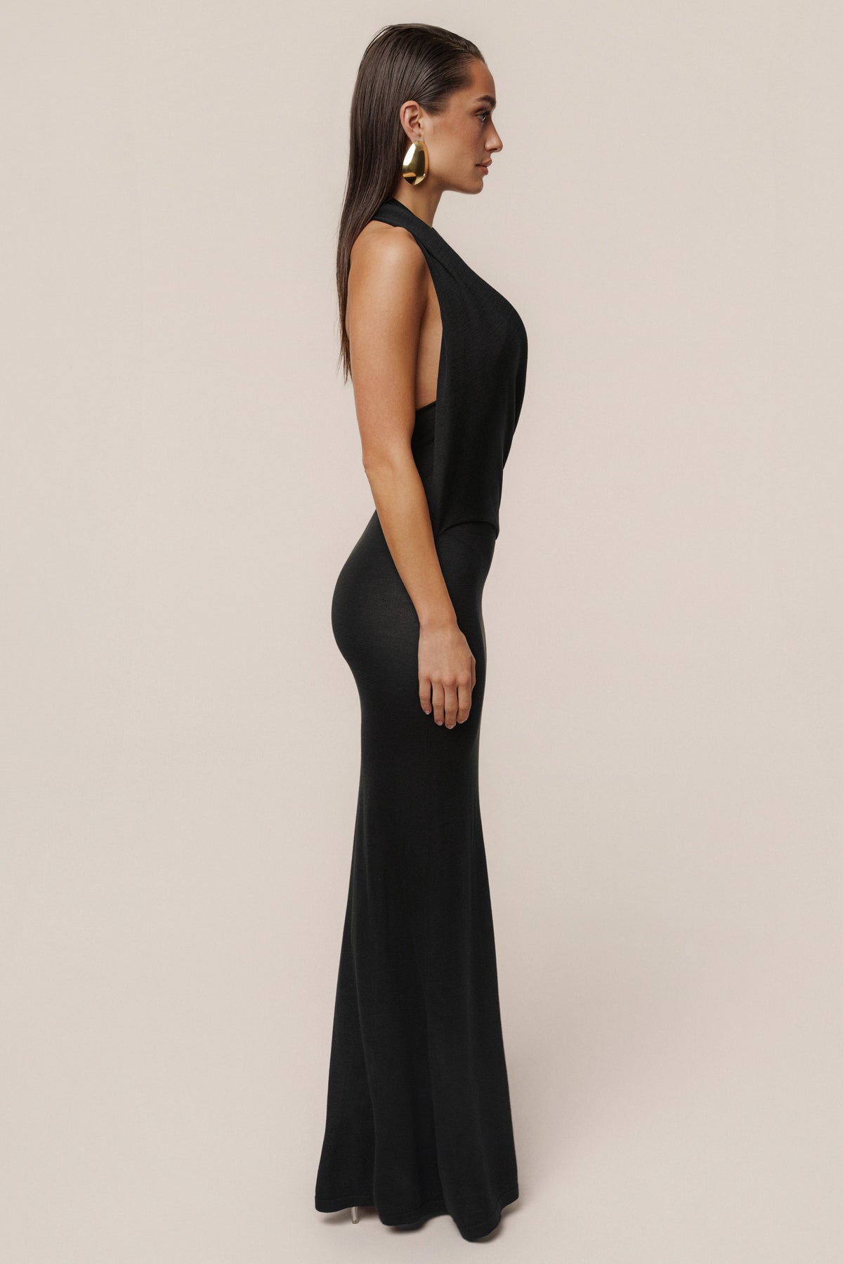 Vestido largo negro drapeado Miranda