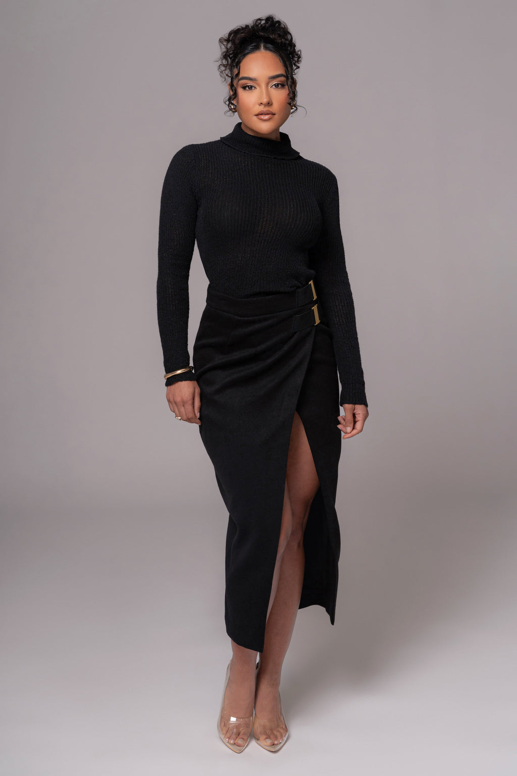Falda Gisele negra elegante con abertura