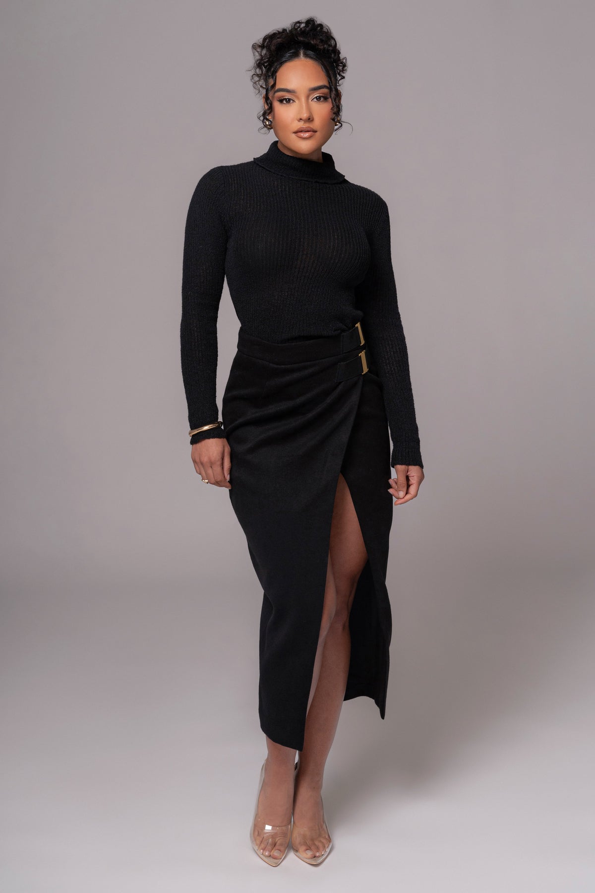 Falda Gisele negra elegante con abertura