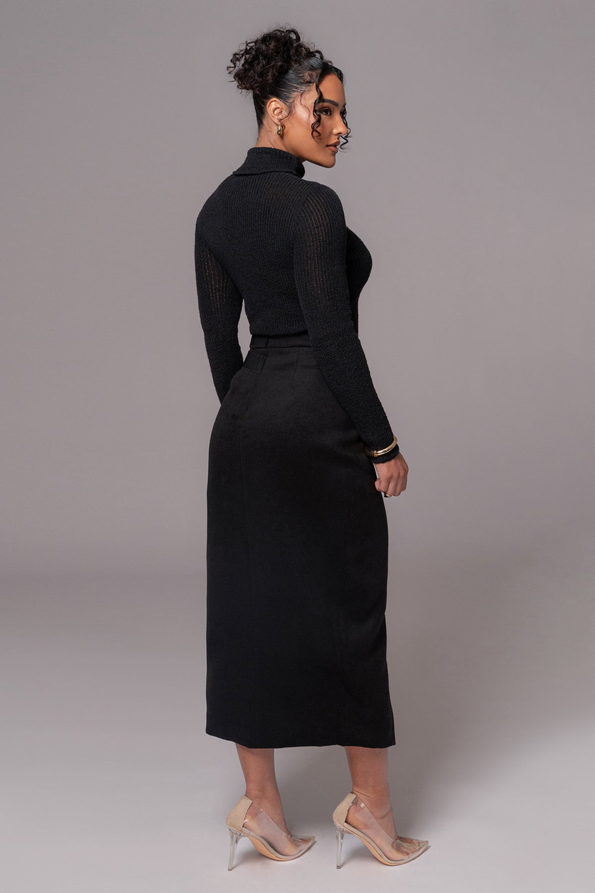 Falda Gisele negra elegante con abertura