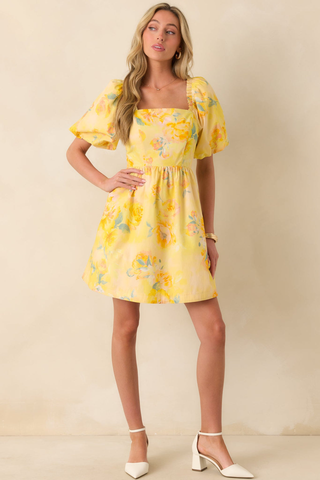 Minivestido floral de algodón amarillo mantequilla Prosperina Eloise