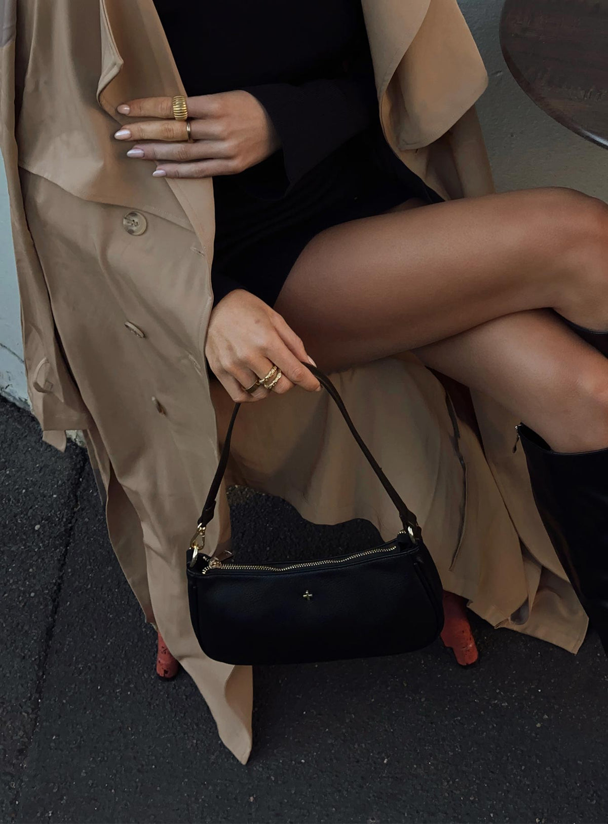 Bolso de cuero negro