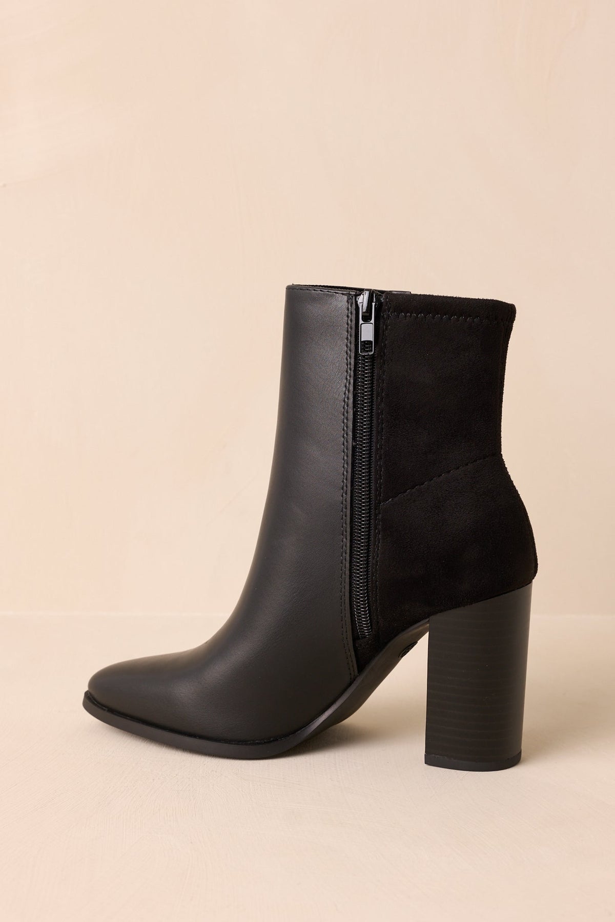 Botines negros de ante sintético Stand Corrected – Calzado elegante para el día a día
