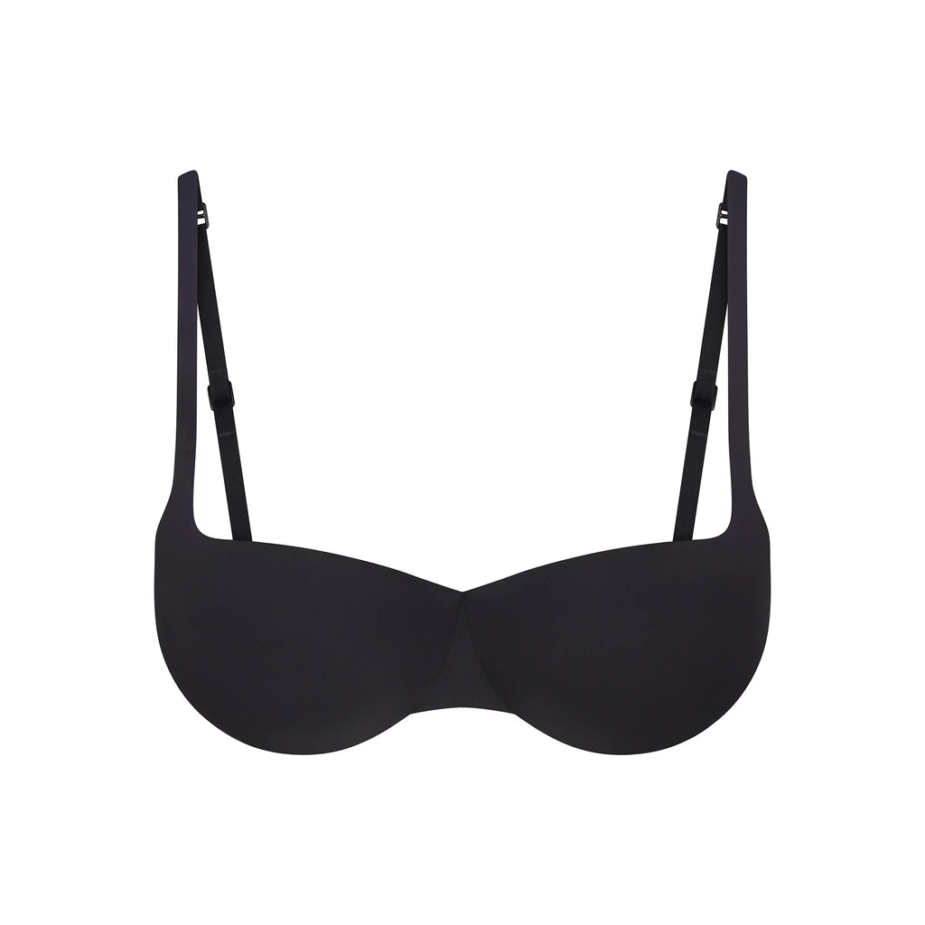 Sujetador balconette push-up Ultimate de SKIMS en color ónix