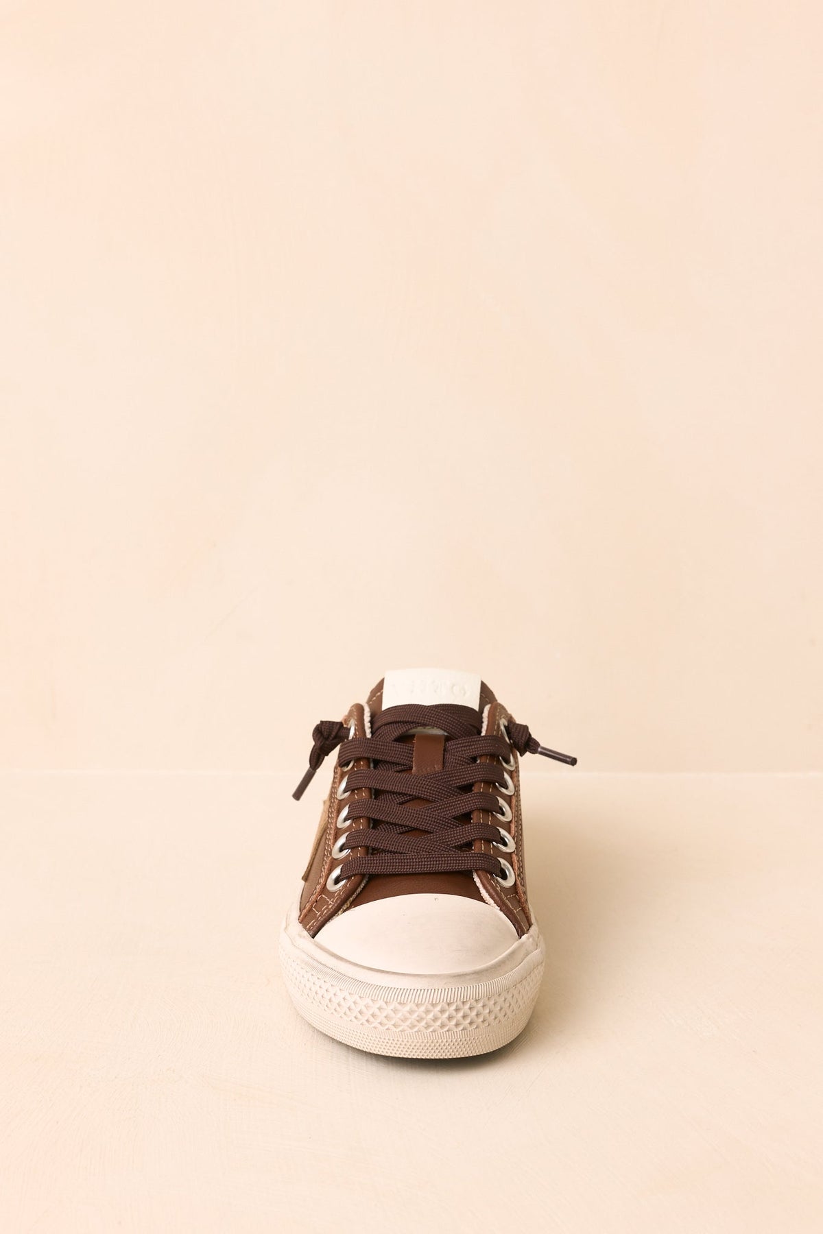 Zapatillas de cuero marrón chocolate