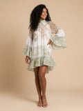 Vestido blanco con volantes