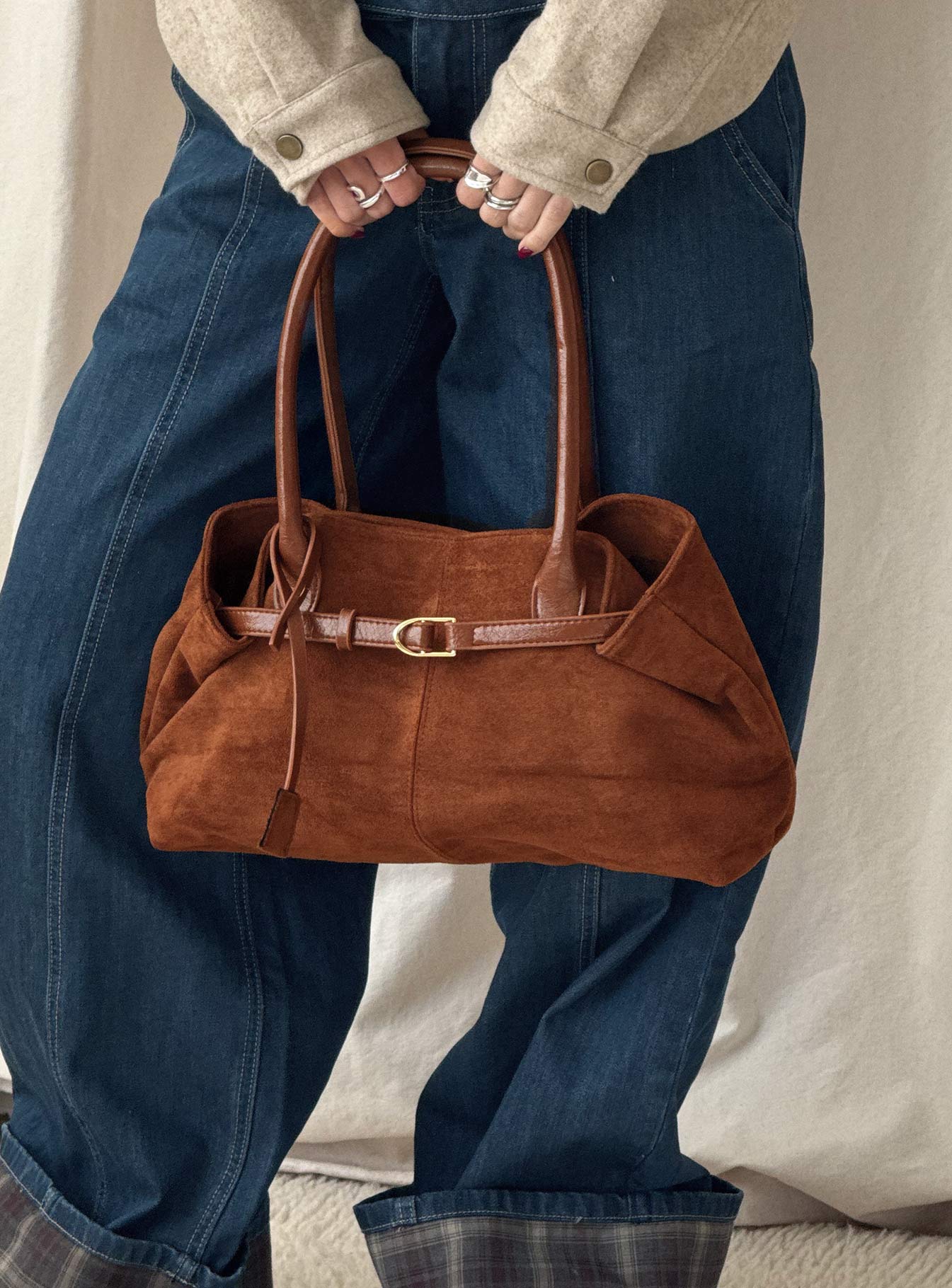 Bolso de hombro marrón