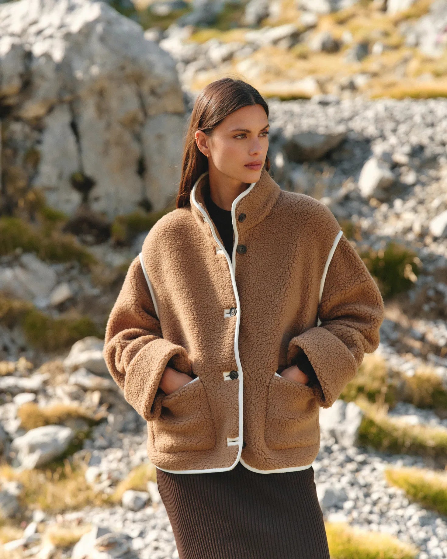 Chaqueta con botones color beige - foto 1