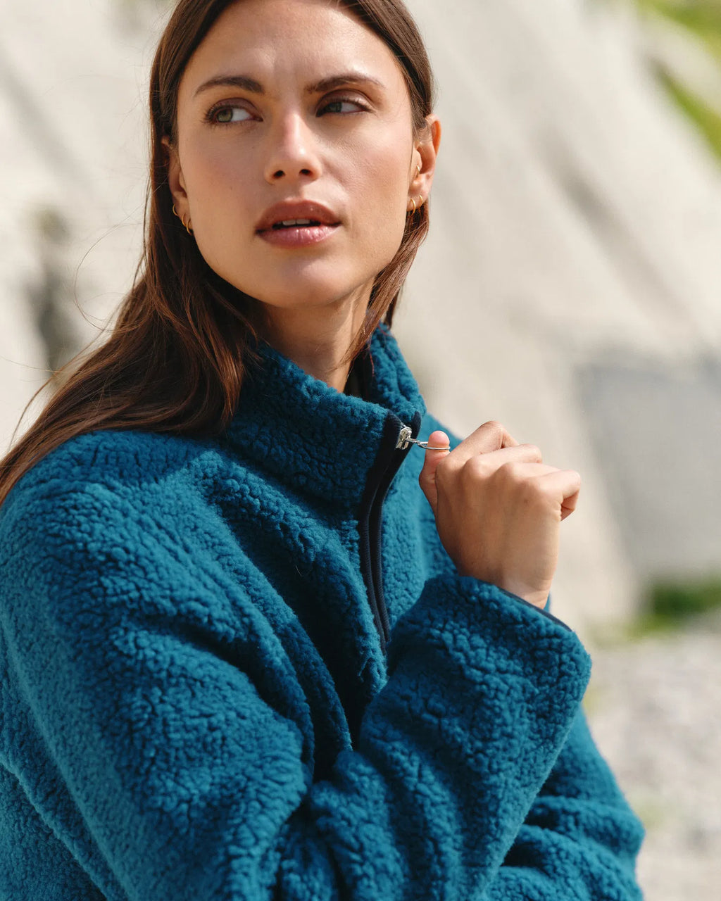 Chaqueta polar suave color azul petróleo - foto 9