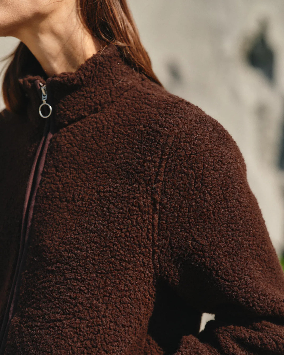Chaqueta polar suave color chocolate - foto 6