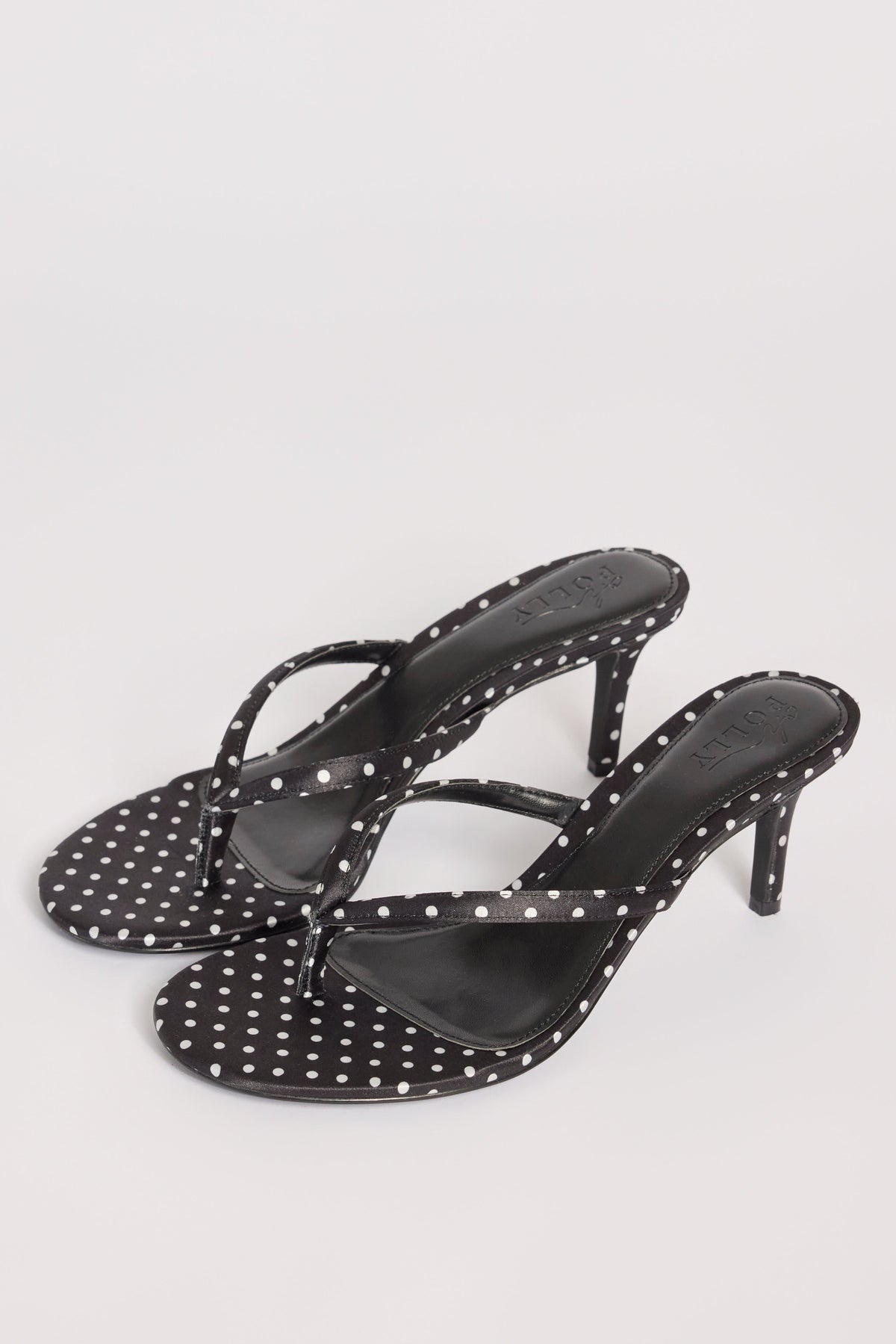 Sandalias de satén negras