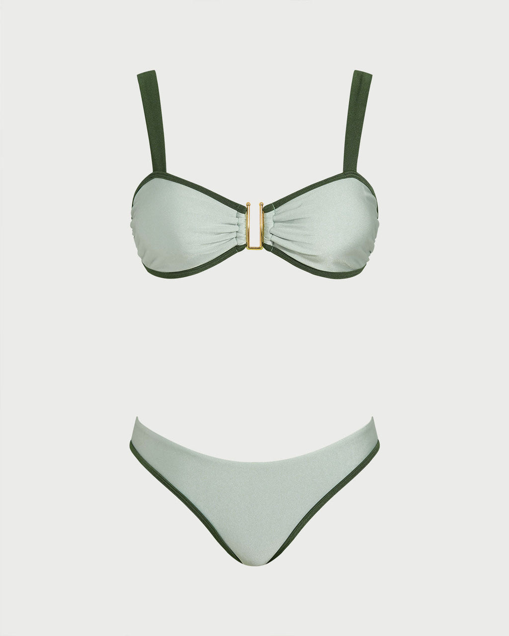 Elegante conjunto de bikini bandeau verde con detalles en contraste
