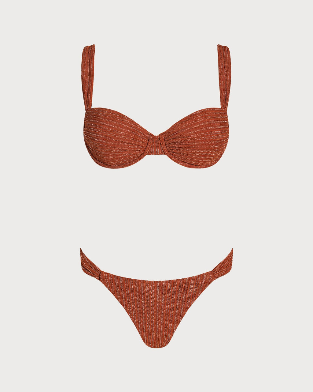 Glamuroso conjunto de bikini rojo ladrillo con lentejuelas y aros