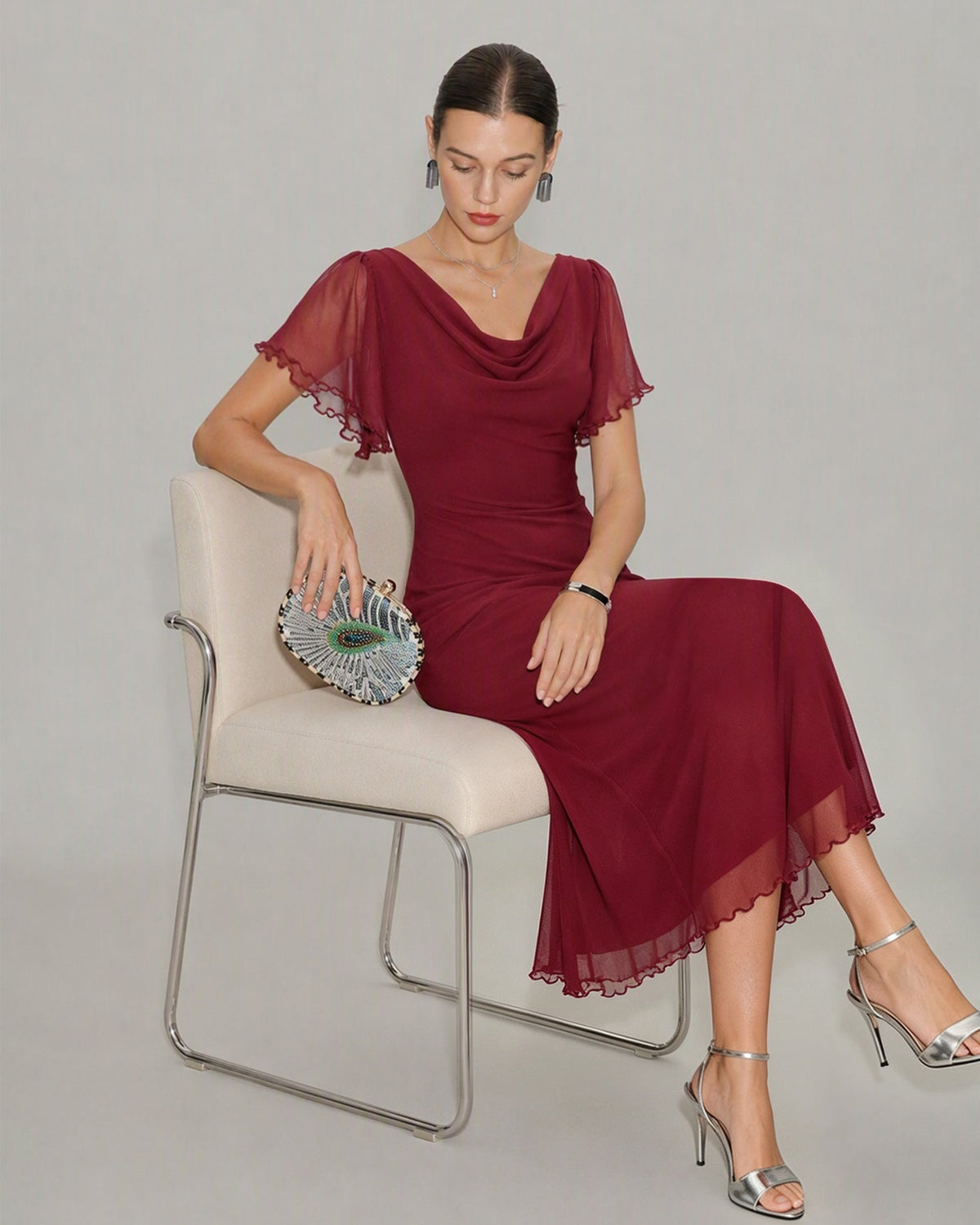 Vestido elegante rojo de malla