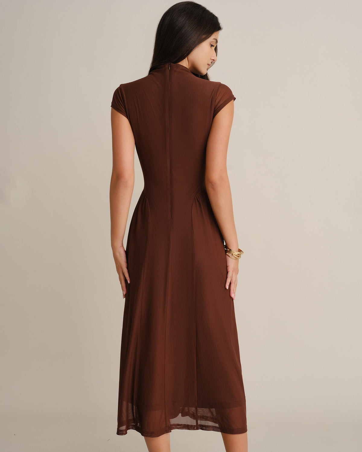 Vestido elegante de malla marrón