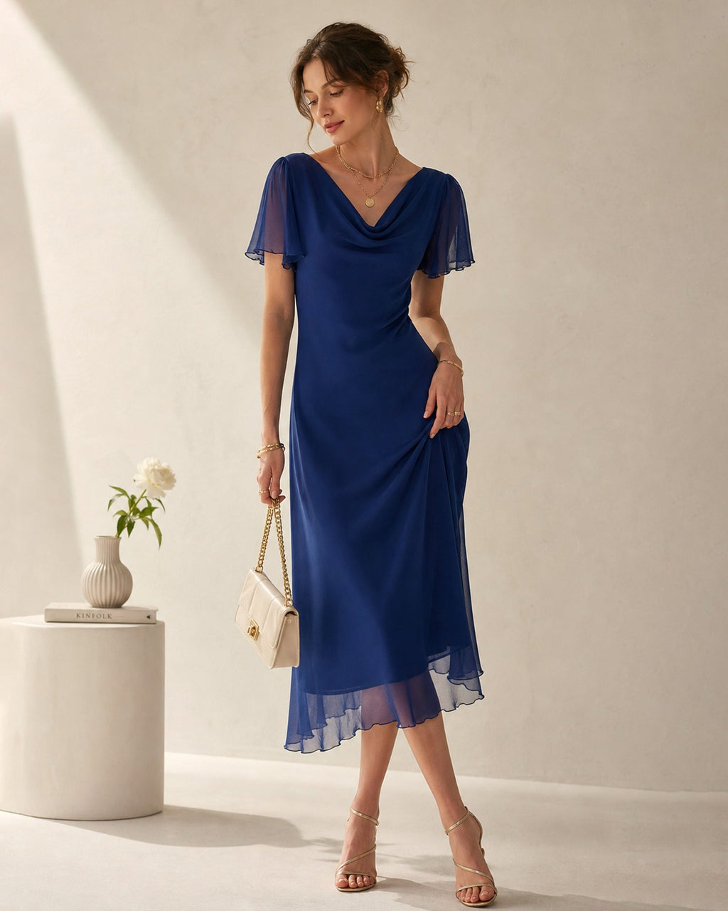 Vestido elegante de malla azul marino
