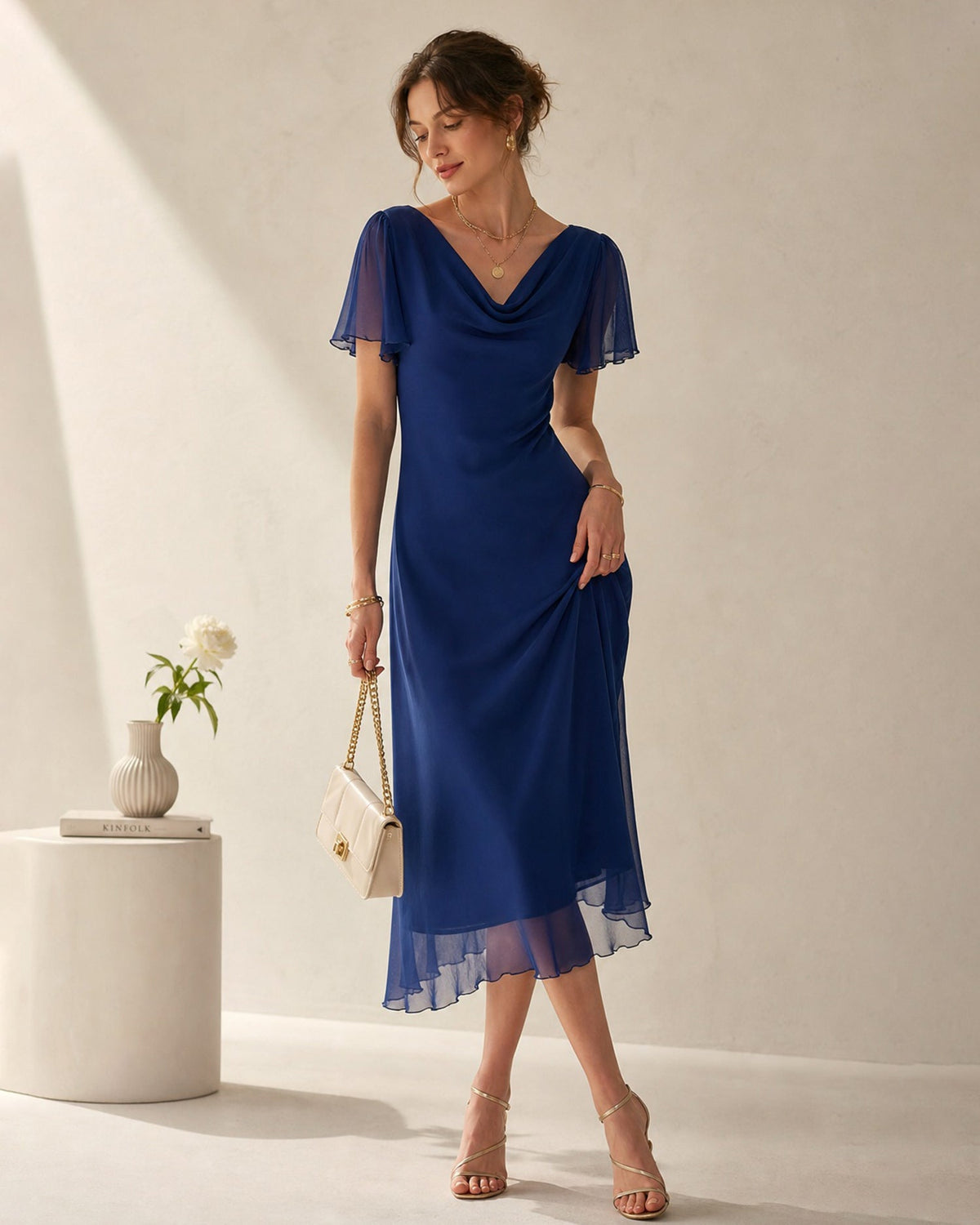 Vestido elegante de malla azul marino