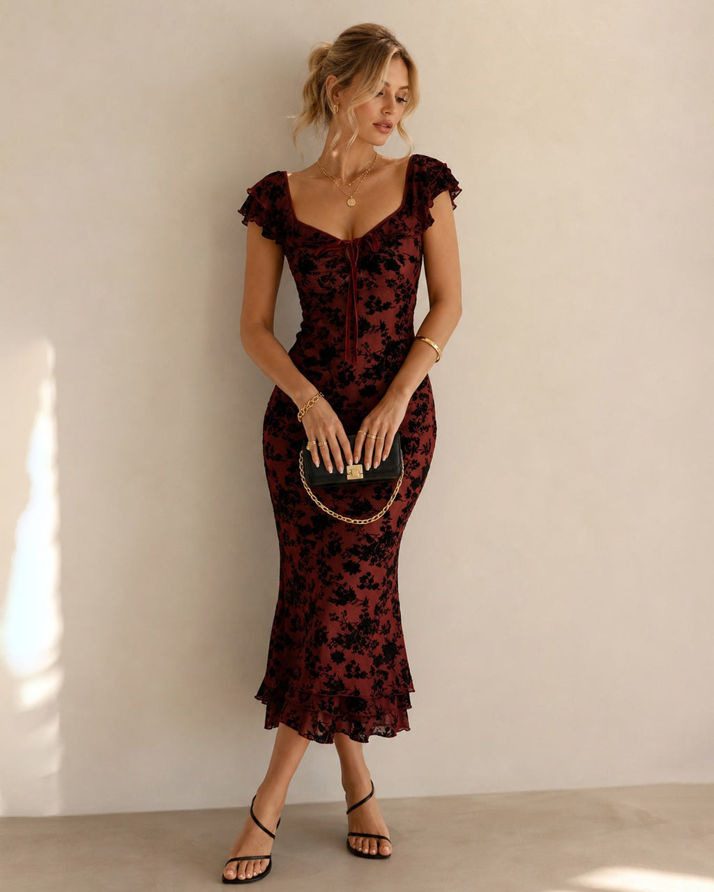 Vestido elegante de sirena con volantes