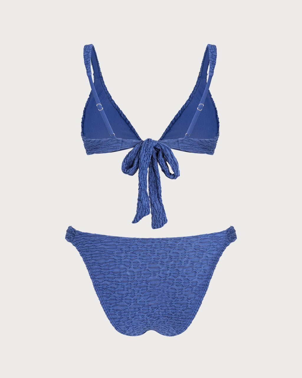 Conjunto de bikini azul texturizado con escote en V y diseño triangular para mujer