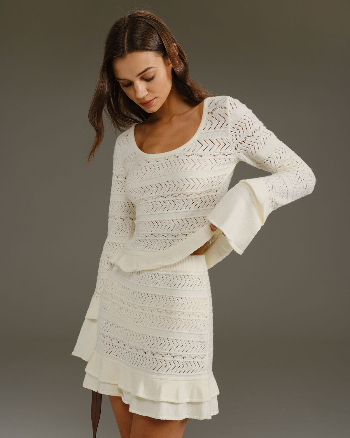 Falda corta de punto beige de talle alto