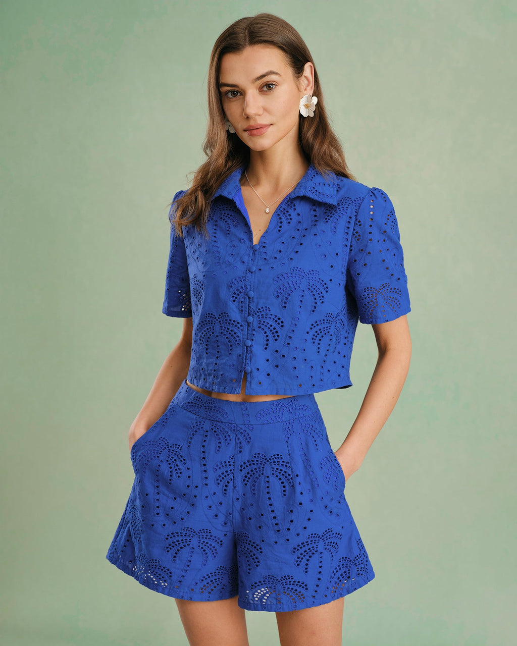 Pantalones cortos azules de algodón bordados