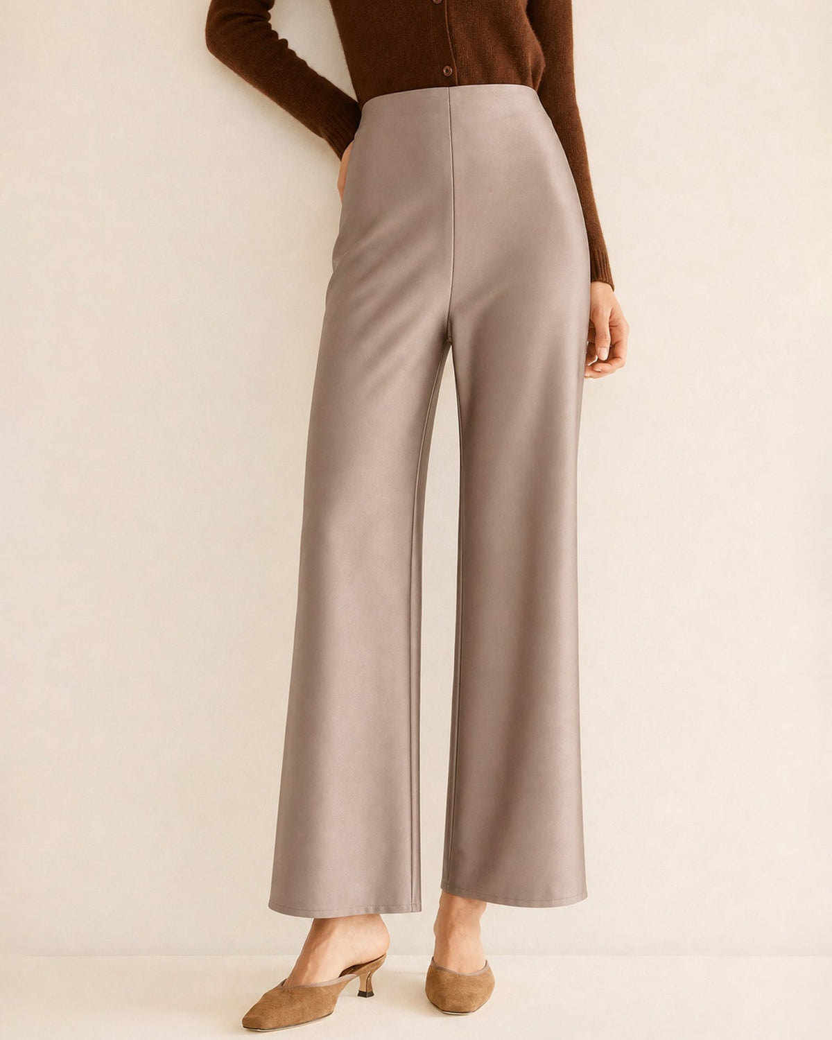 Pantalones lisos de corte recto