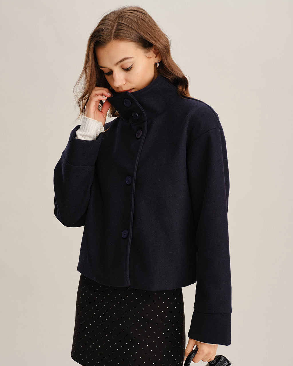 Chaqueta azul elegante de botonadura sencilla y corte relajado