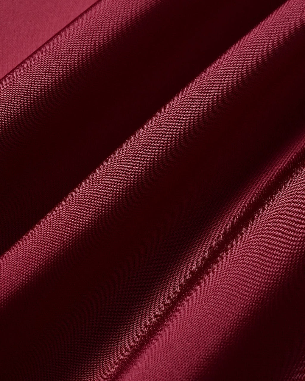 Vestido elegante de satén rojo vino