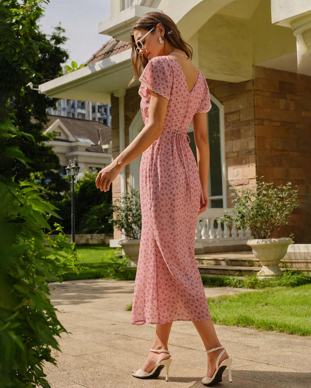 Vestido elegante rosa de encaje floral