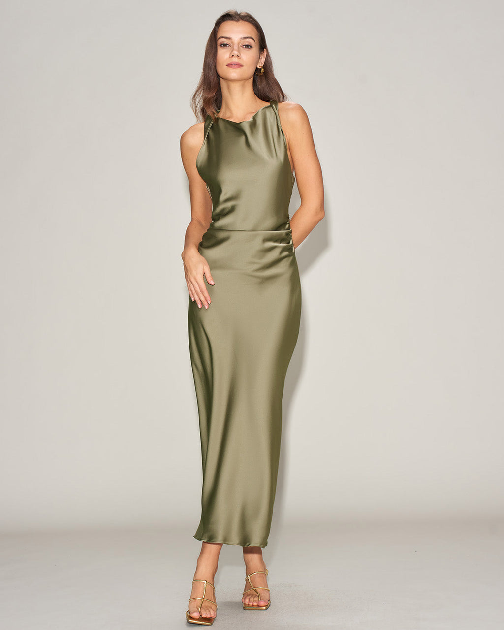 Vestido elegante de satén verde
