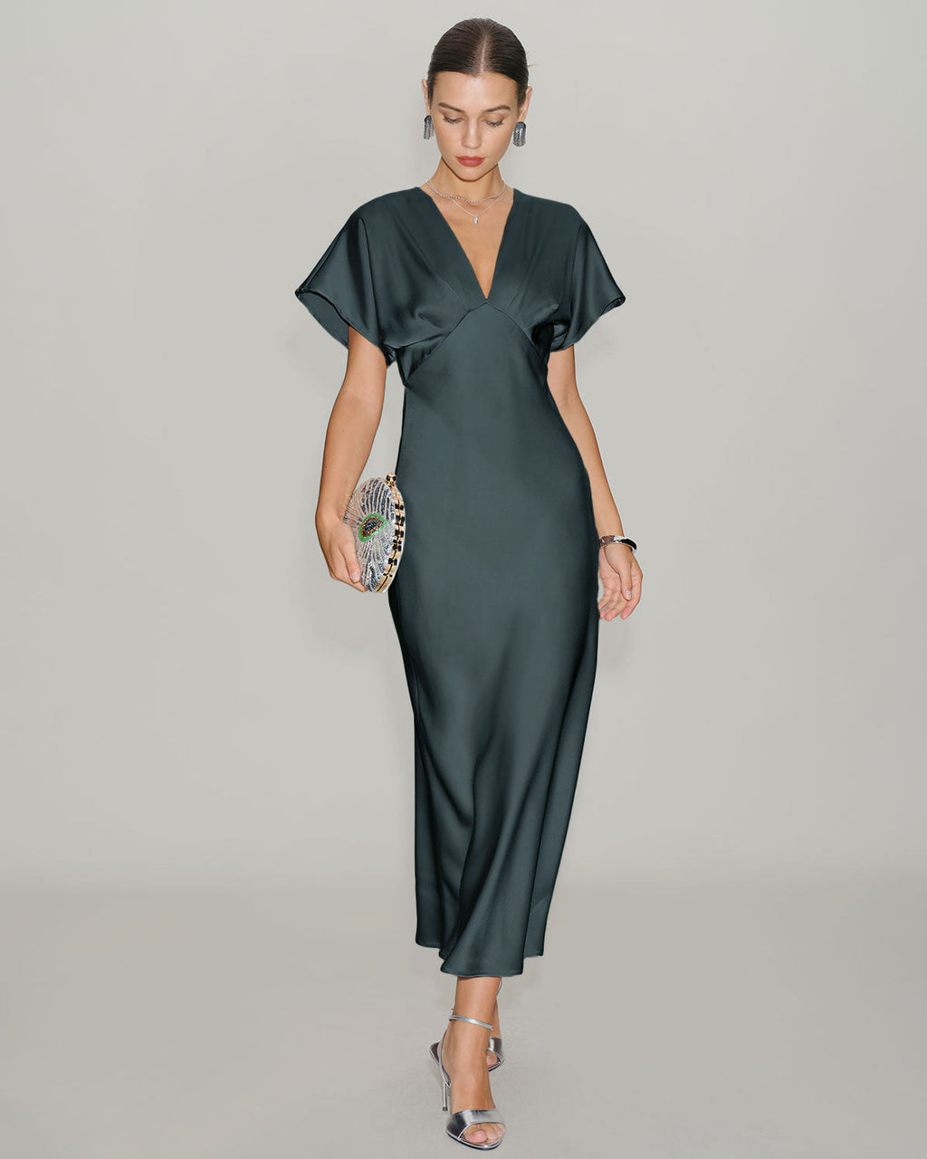 Vestido elegante de satén gris verdoso