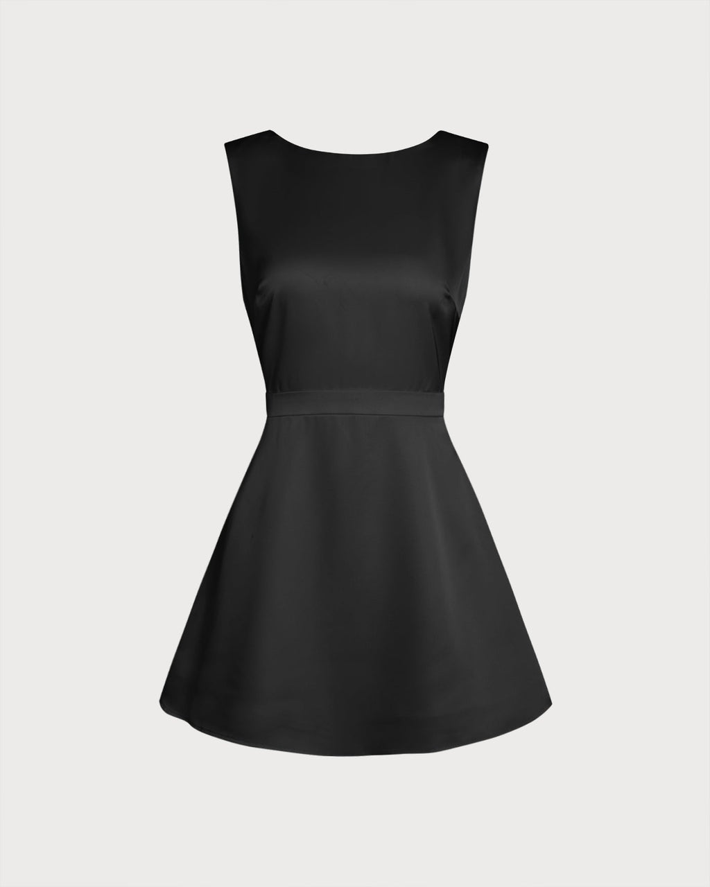 Elegante vestido mini negro de línea A con escote barco y adornos de perlas