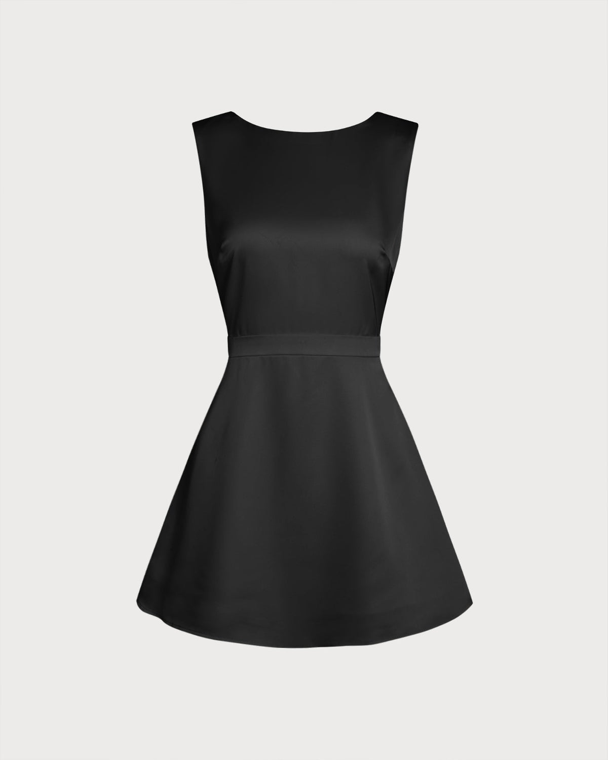 Elegante vestido mini negro de línea A con escote barco y adornos de perlas