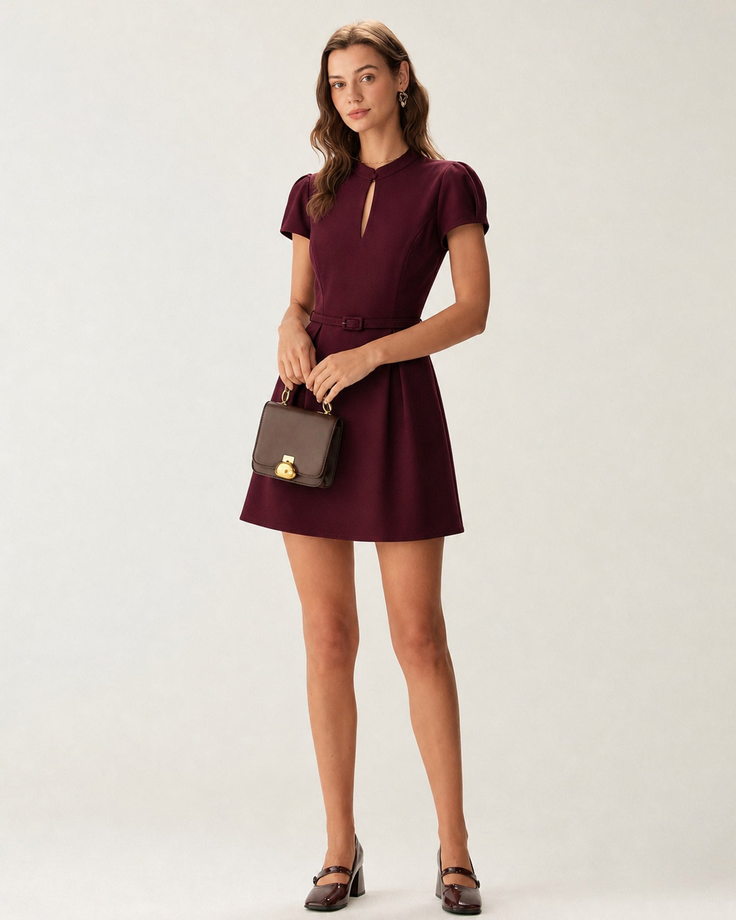 Vestido vino cuello mao