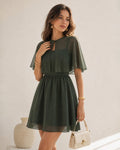 Elegante vestido mini de gasa verde con escote corazón