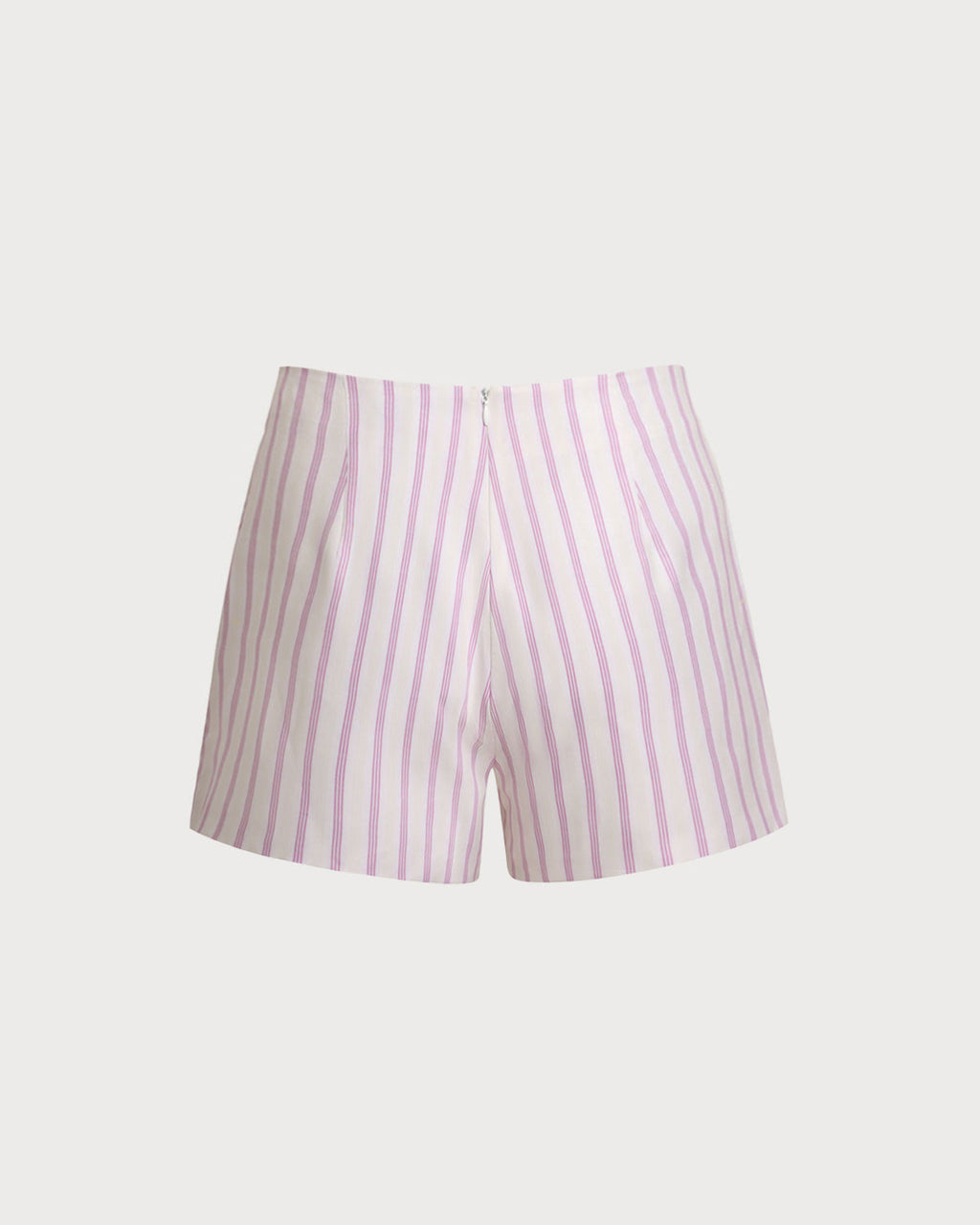 Pantalones cortos rosas a rayas con prácticos bolsillos