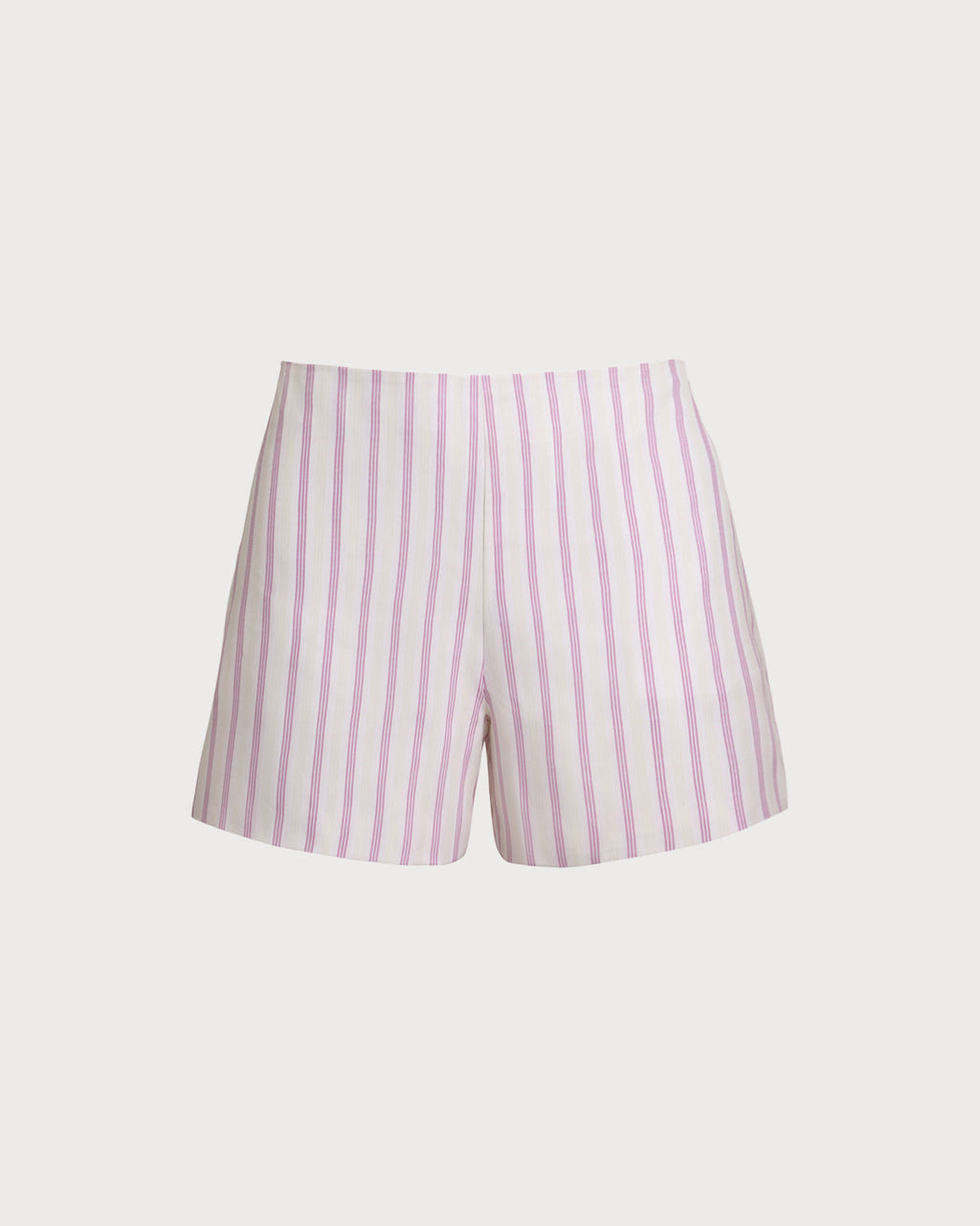 Pantalones cortos rosas a rayas con prácticos bolsillos