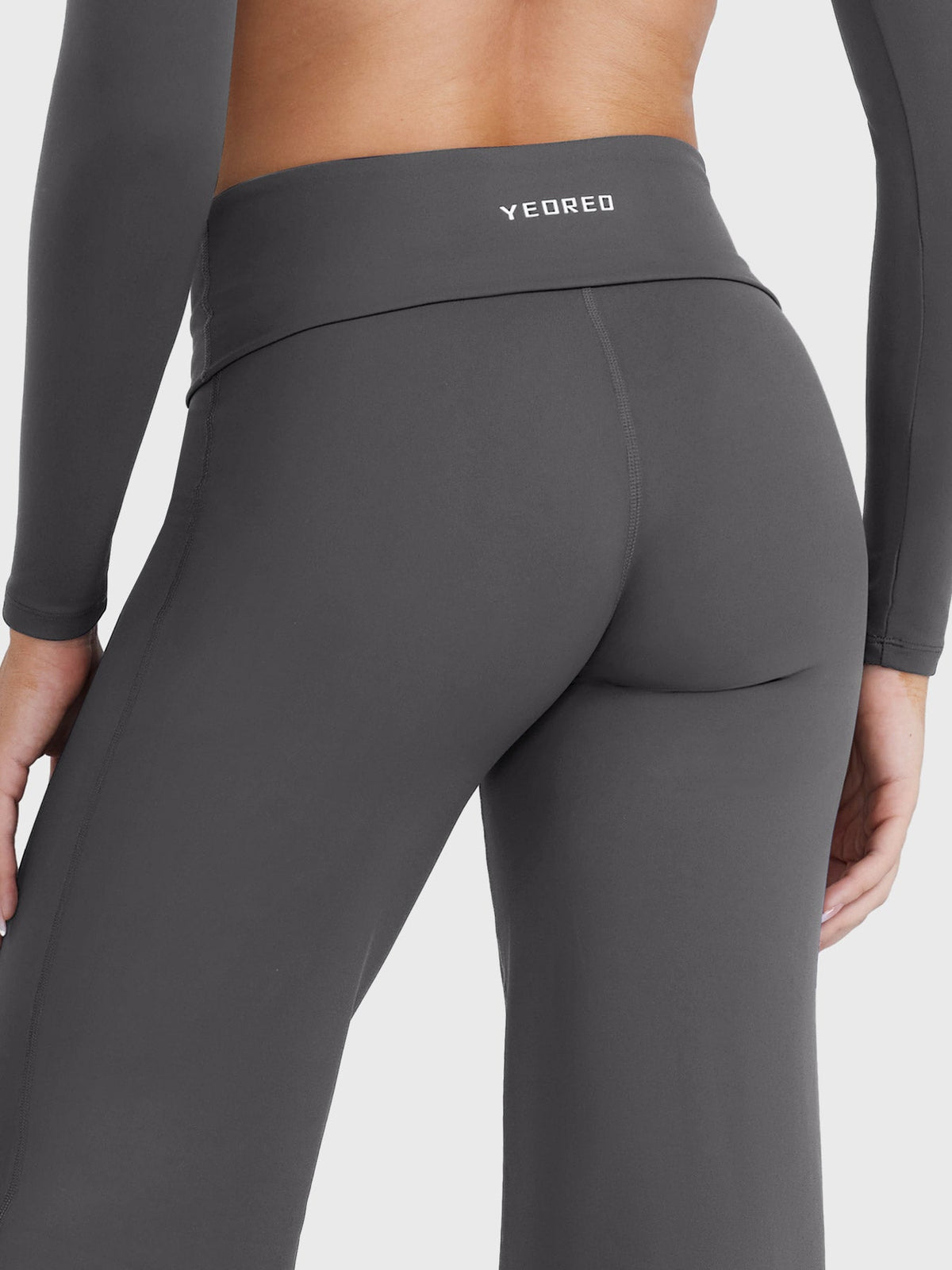 Yeoreo SoftHue Leggings de pierna recta de 31,5" con cintura doblada – Ajuste suave y favorecedor
