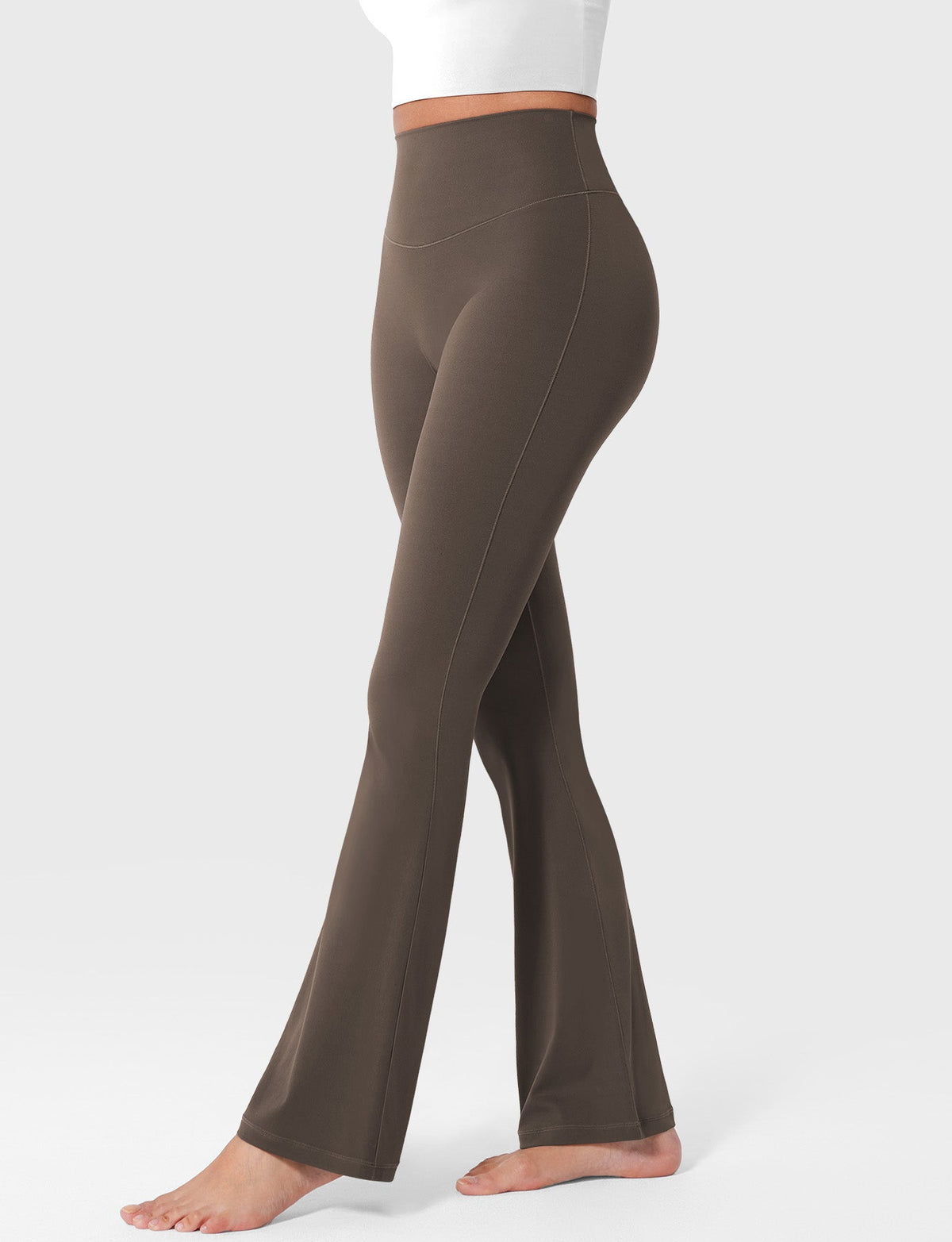 Yeoreo SoftHue Leggings acampanados de 30": ajuste suave y favorecedor, comodidad elegante para el día a día