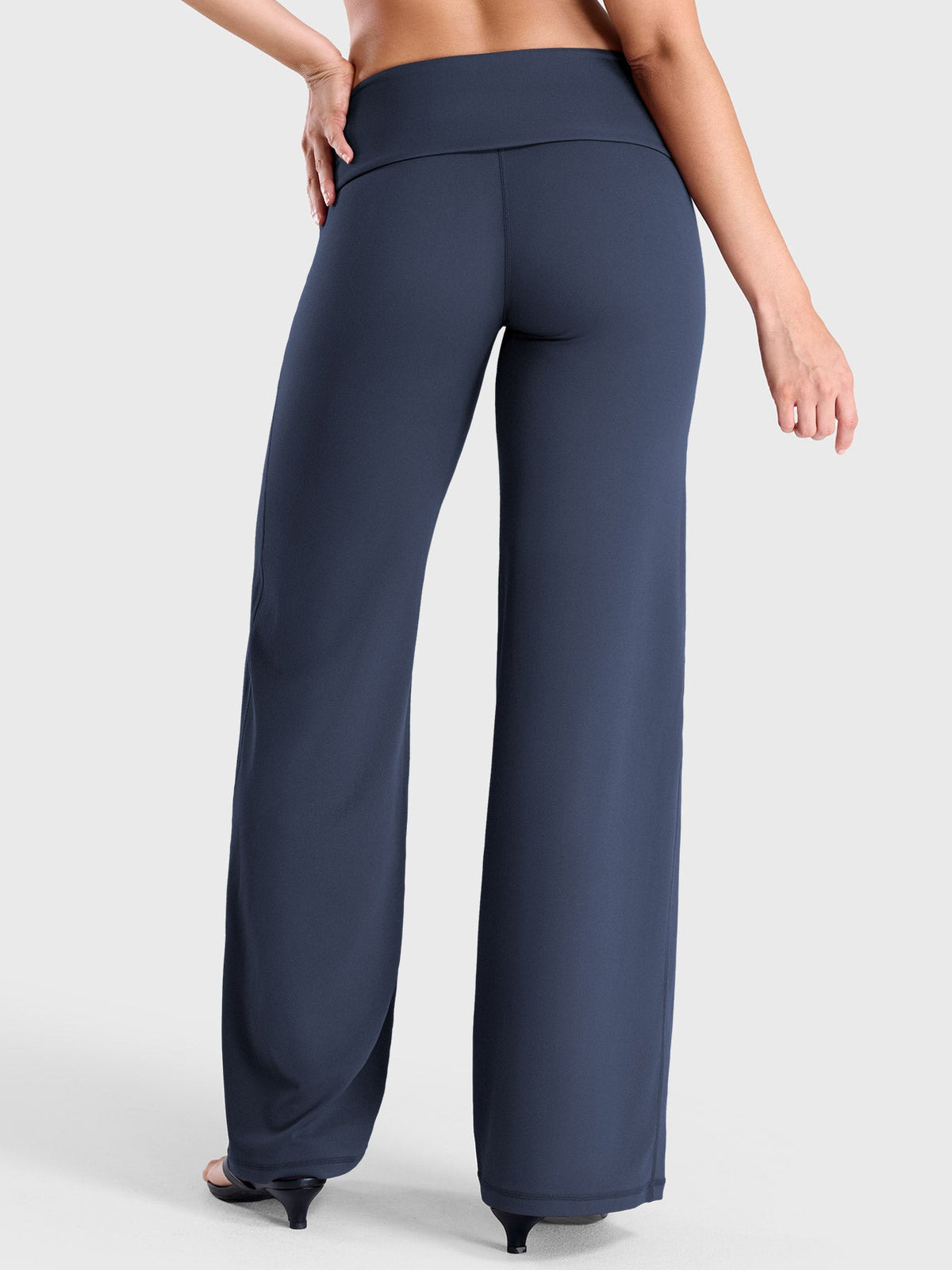 Leggings Yeoreo Ease de pierna recta con cintura de lazo