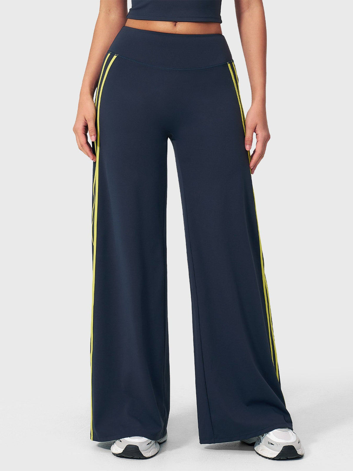 Leggings Yeoreo Ease de corte recto con elegantes rayas laterales